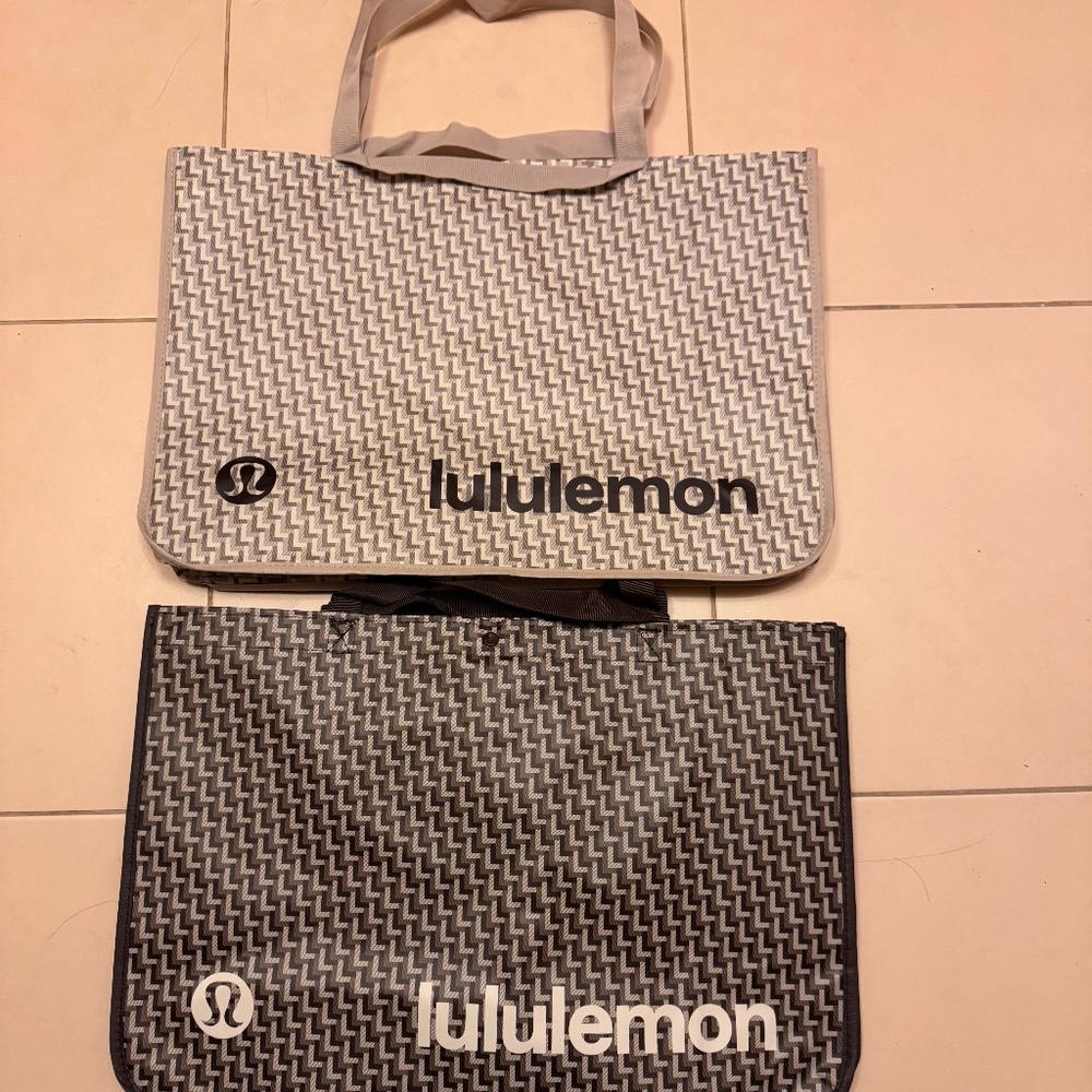 Brand new lululemon reusable extra large bags bundle of 2